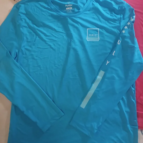 Bundle of Mens Hurley Shirts - Picture 4 of 8